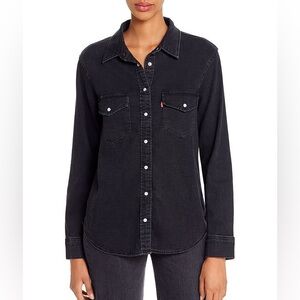 Women’s NWT LEVI’S Black denim The Essential Western button down shirt Sz Medium